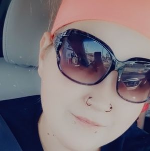 Meet your Posher, Heidi